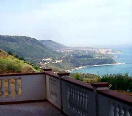 度假居 Zappino Holiday 赞布隆内